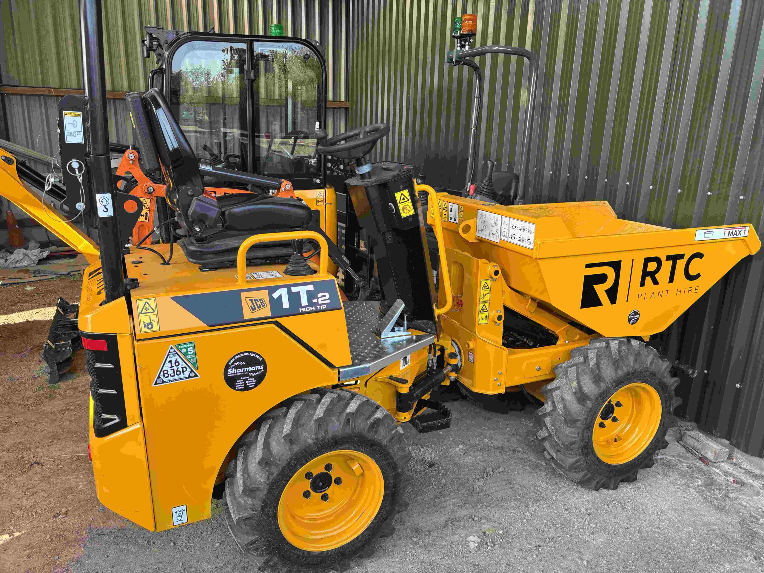 Dumper Truck Hire in Melton Mowbray